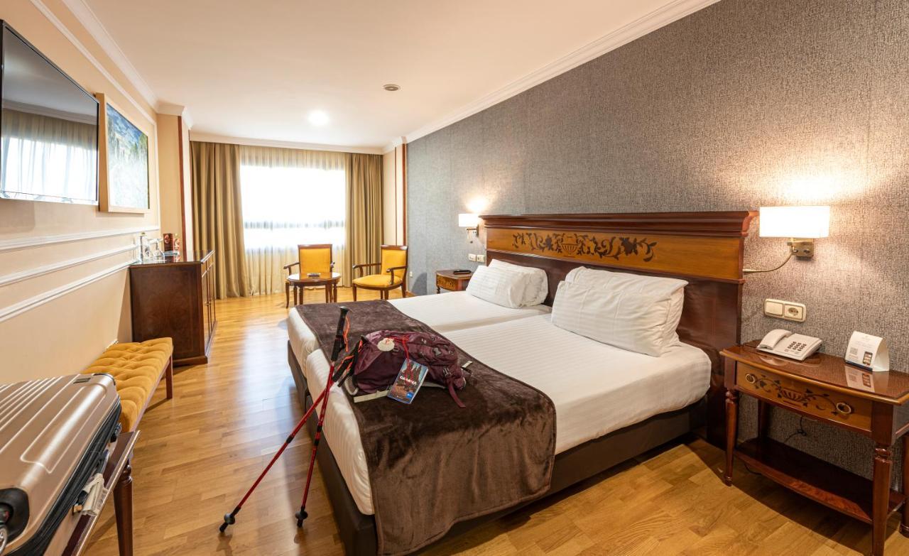 Eurostars Araguaney Hotel Сантяго де Компостела Екстериор снимка