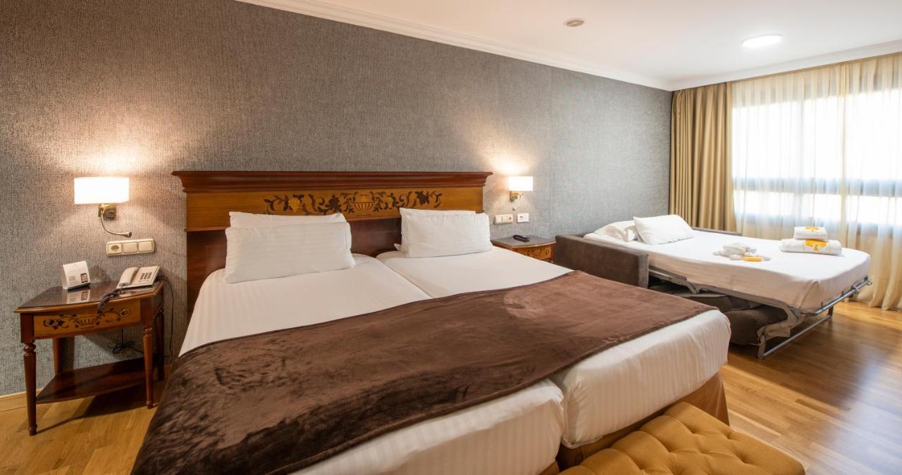 Eurostars Araguaney Hotel Сантяго де Компостела Екстериор снимка
