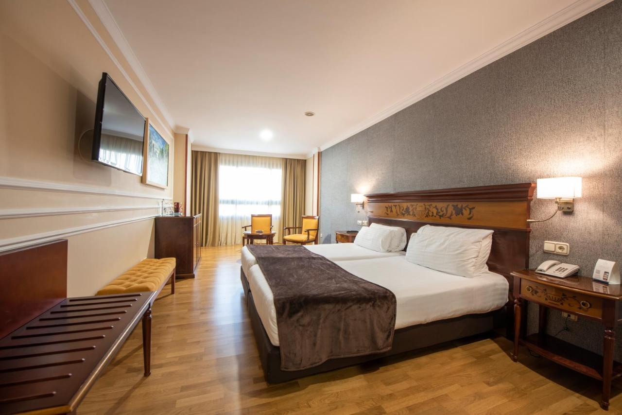 Eurostars Araguaney Hotel Сантяго де Компостела Екстериор снимка