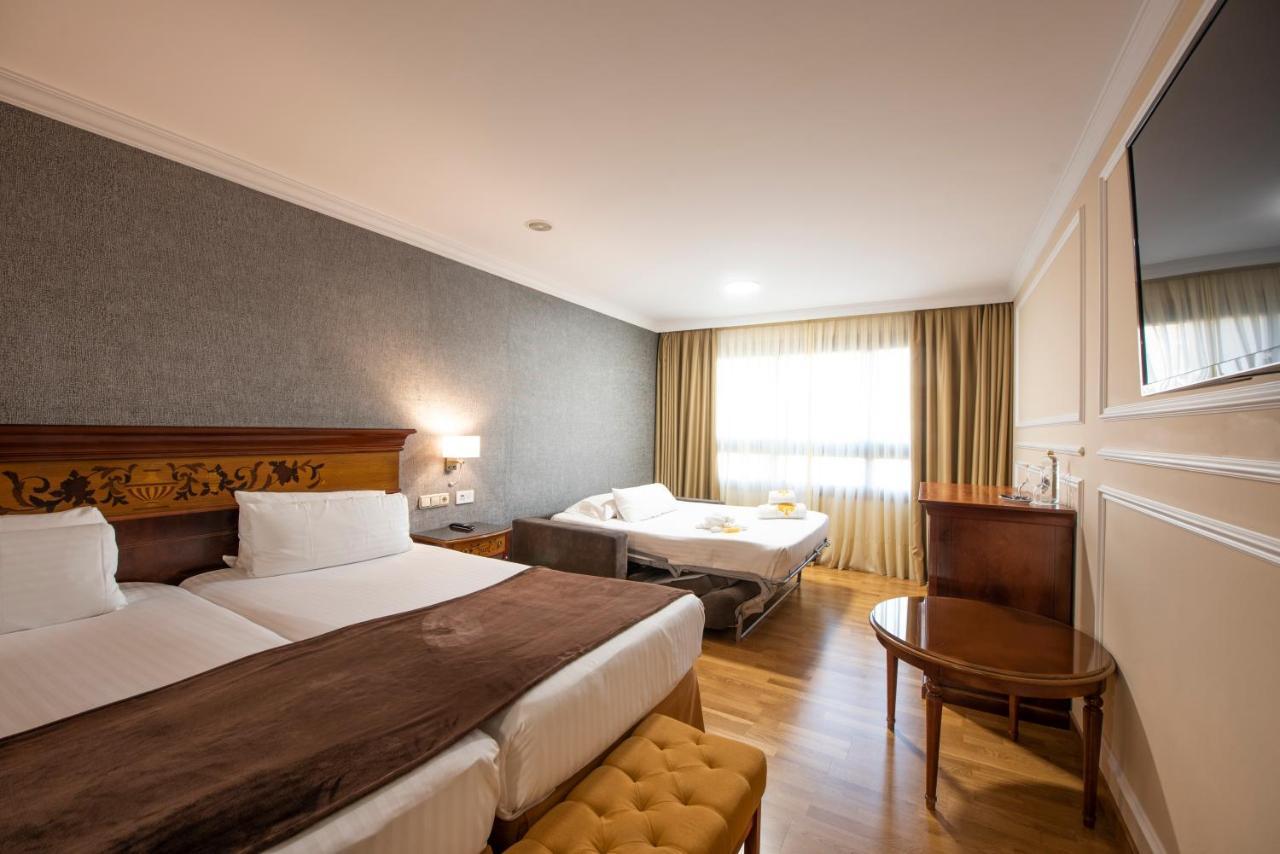 Eurostars Araguaney Hotel Сантяго де Компостела Екстериор снимка